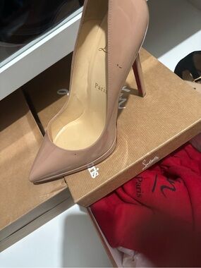 Christian Louboutin size 38 PIGALLE PLATO 120 PATENT CALF
PK20 NUDE 6248